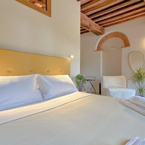 Camera Grecale piano terra