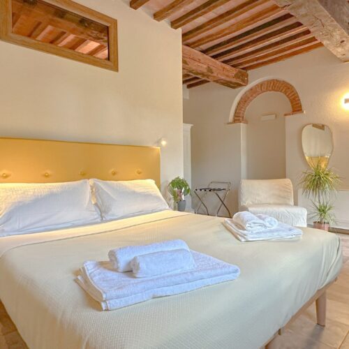 Camera Grecale piano terra