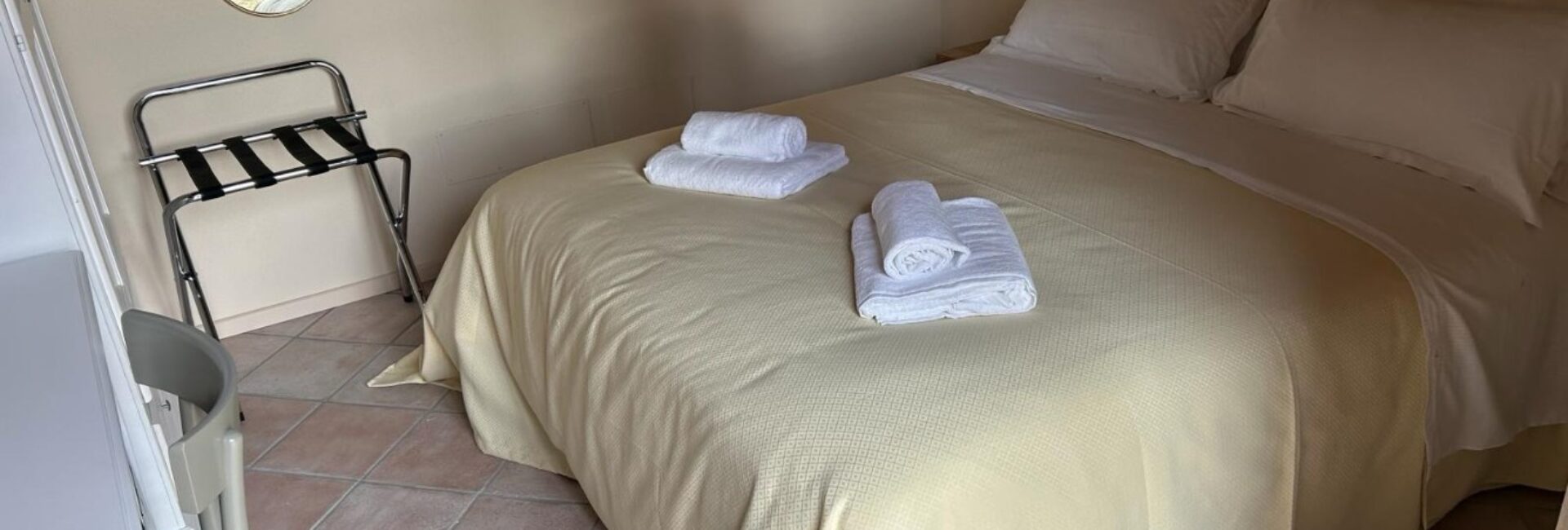 Camera Ponente piano terra